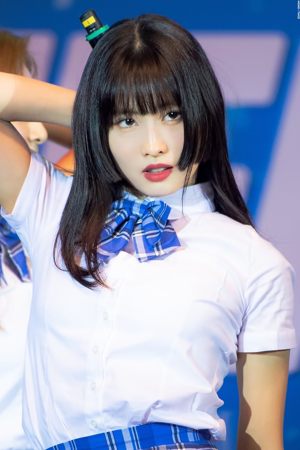8 Idols Who Look Iconic With The Japanese Hime Cut Hairstyle K Luv