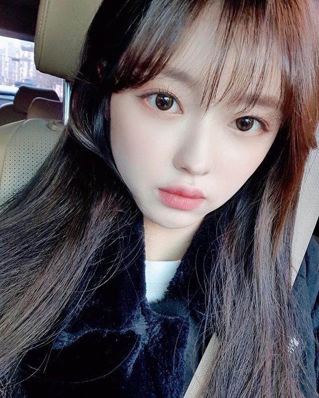 OH MY GIRL Member Showed Her Visual in A SNS Post