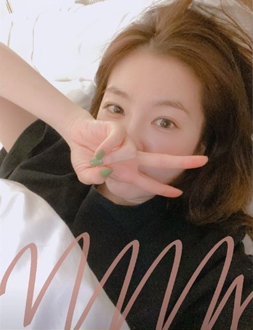 Red Velvet Irene, Morning Selfie