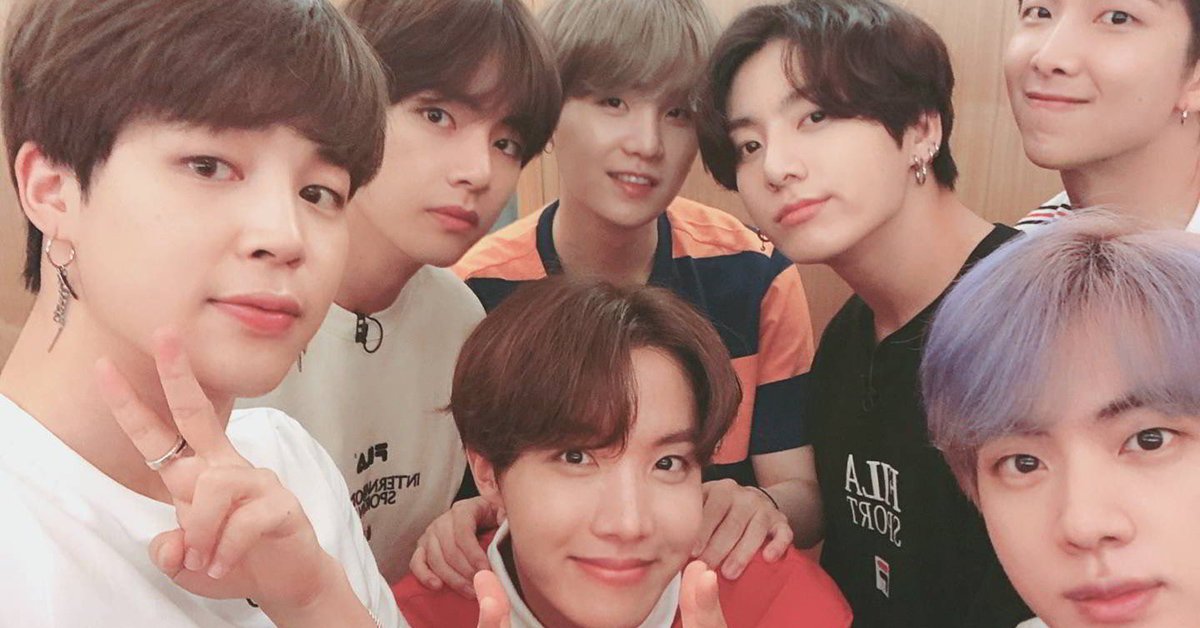 Here’s 15 BTS Photos You Need To Try With Your Best Friends – K-Luv
