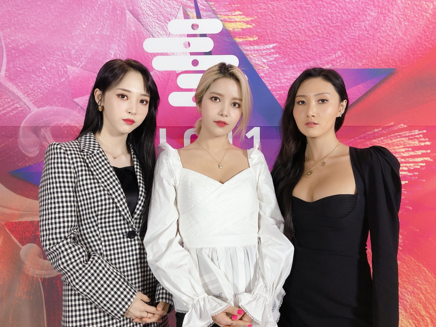 MAMAMOO Wheein Didn’t Attend The Seoul Music Awards Due To Flu