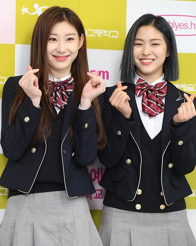 Ryujin and Chaeryeong, High School Graduation
