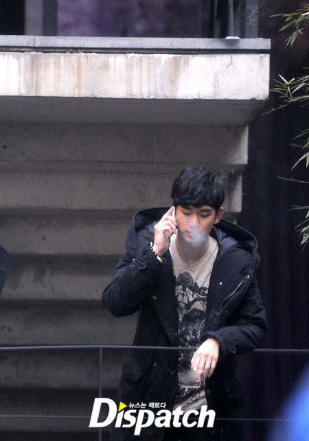10 Korean Celebrities Who Have Been Caught Smoking