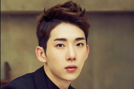 2AM’s Jo-Kwon Calls Out Annoying Fans: “Please Show Some Manners.”