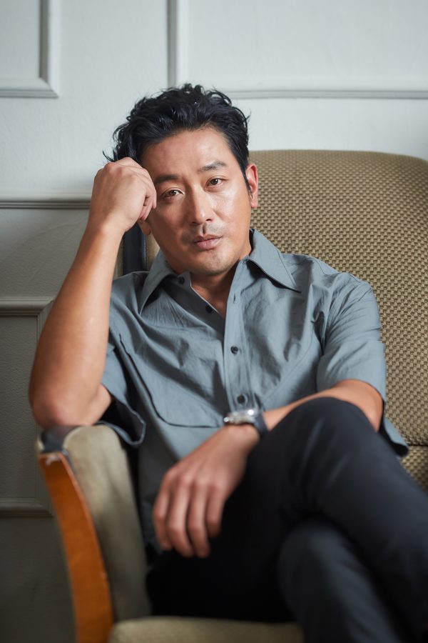 Actor Ha Jung Woo Trolls a “Hacker” Then Sends Him To The Police