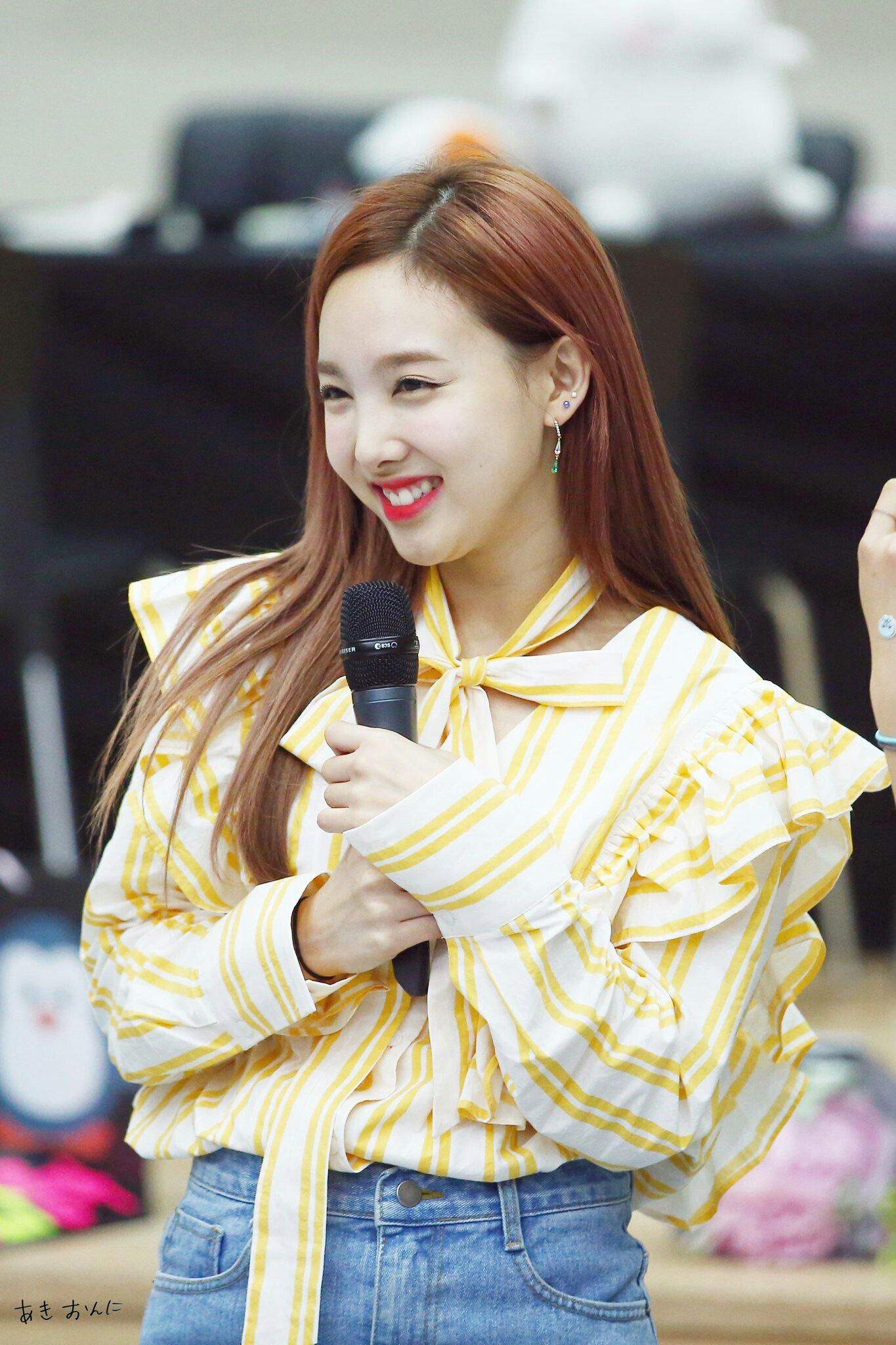 Solid Proof That TWICE’s Nayeon Looks Amazing In Every Color Of The ...