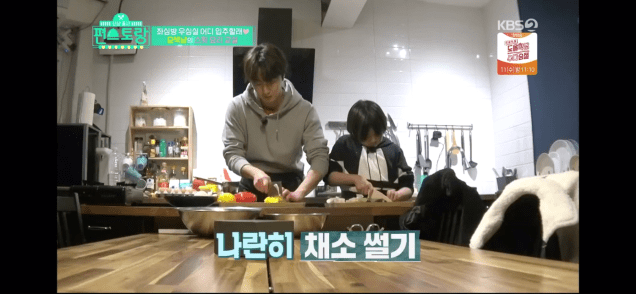 Jung Il woo and Kim Kang-hoon in Convenience Store Restaurant Episode 19. 99