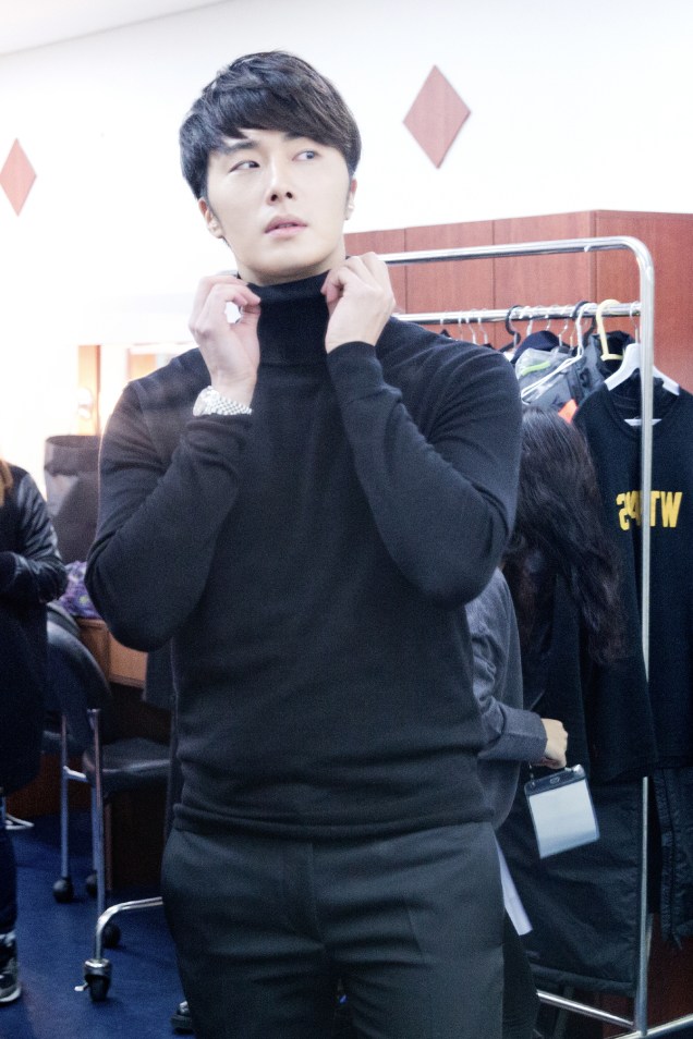 2014 11 22 Jung II-woo in his Fourth Korean Fan Meet. Cr.jungilwoo.com 17