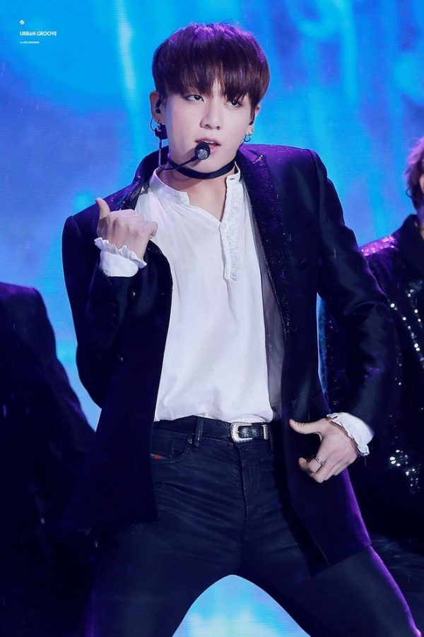 BTS Jungkook Gets Fans Excited Over His Tongue – K-Luv