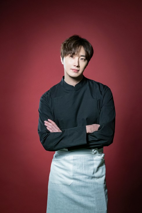 Jung Il woo as Park Jin Sung