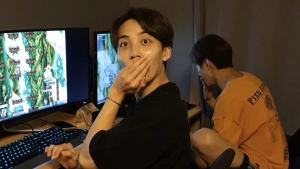 And I oop! SEVENTEEN Jeonghan Accidentally Curses on Live Broadcast