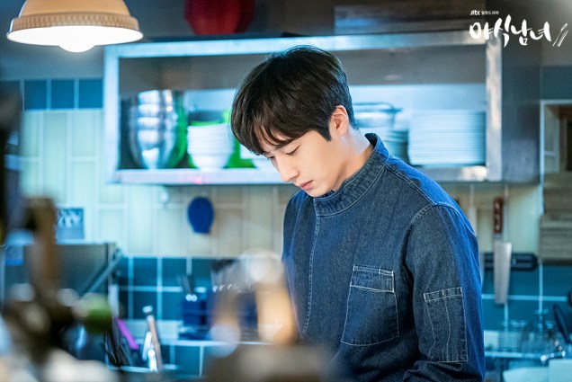 2020 5 25 Jung Il woo in Sweet Munchies Episode 1 Stills by JTBC. 4