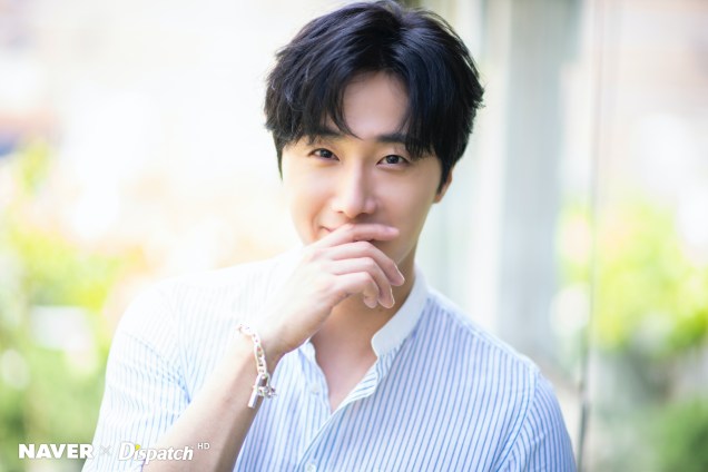 2020 6 15 Jung Il woo in a gorgeous photo shoot. Cr. Dispatch, Naver.3