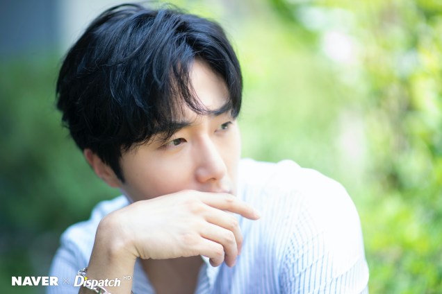 2020 6 15 Jung Il woo in a gorgeous photo shoot. Cr. Dispatch, Naver.9