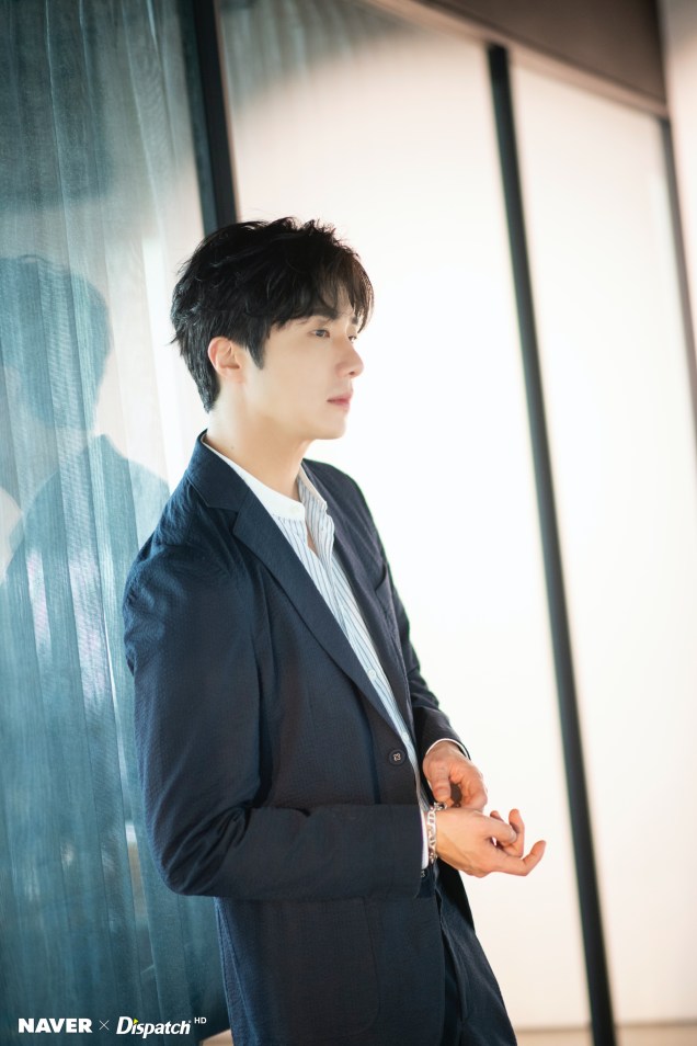2020 6 15 Jung Il woo in a gorgeous photo shoot. Cr. Dispatch, Naver.5