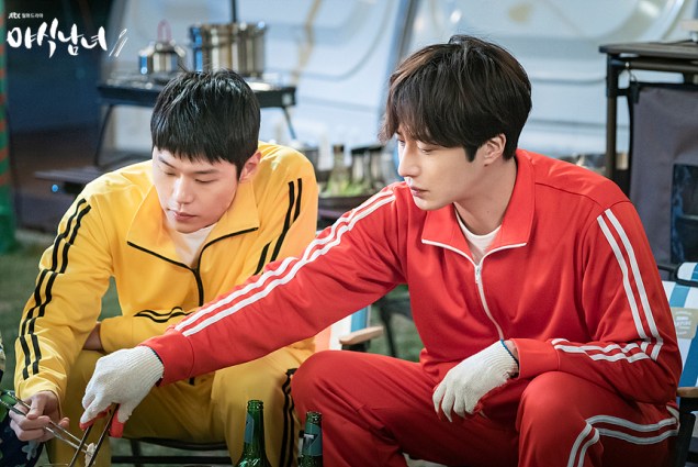 Jung Il woo in Sweet Munchies Episode 5. JTBC Stills. 4