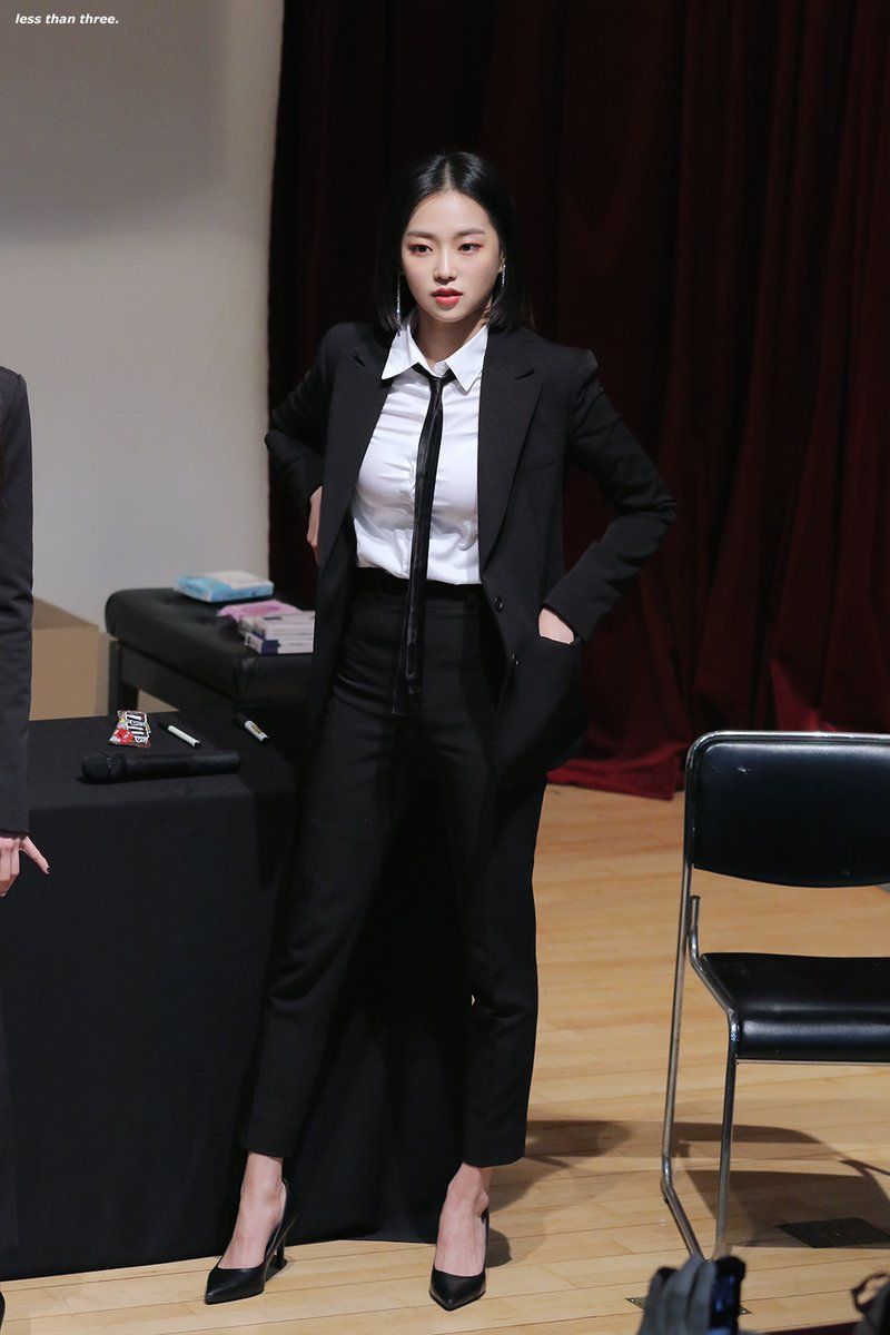 yeeun suit 46