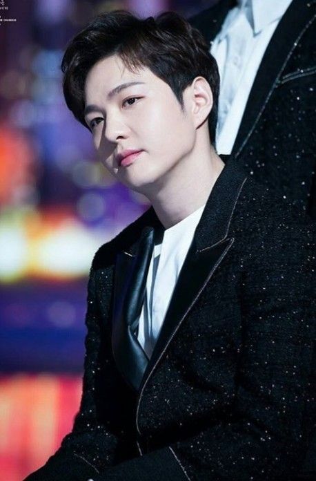 BTOB Changsub Has Been Discharged From The Military
