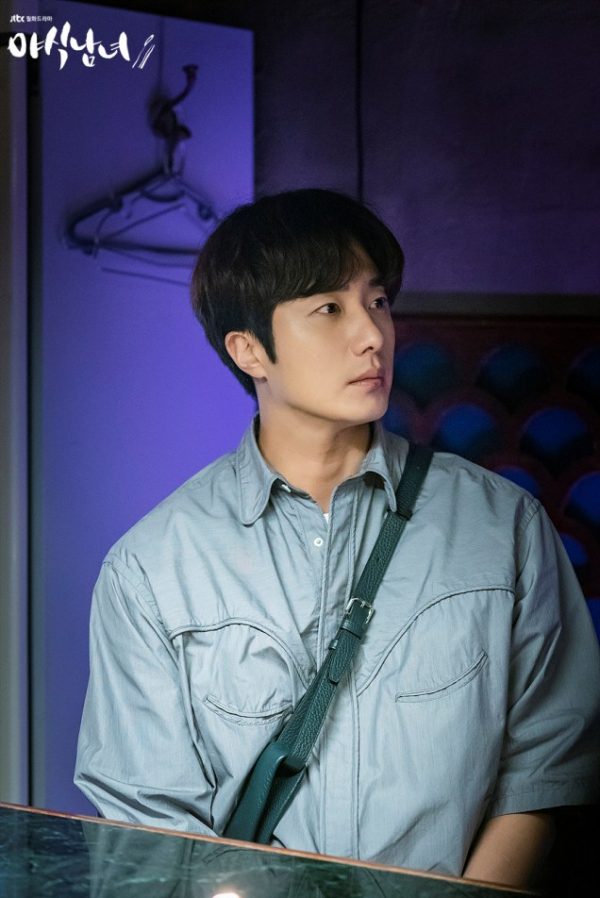 Jung Il woo in Sweet Munchies Episode 12.
