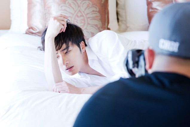 22014 10:11 Jung Il-woo in Bali for BNT International Part 2: In Bed Cr.BNT International6