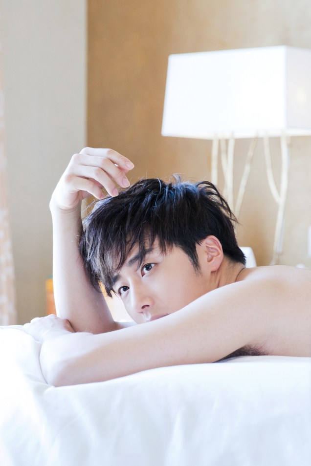 22014 10:11 Jung Il-woo in Bali for BNT International Part 2: In Bed Cr.BNT International8