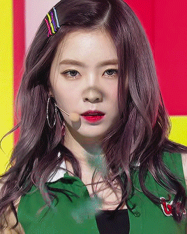 Red Velvet’s Irene Hated This Hair Color on Her, But Everyone Else ...