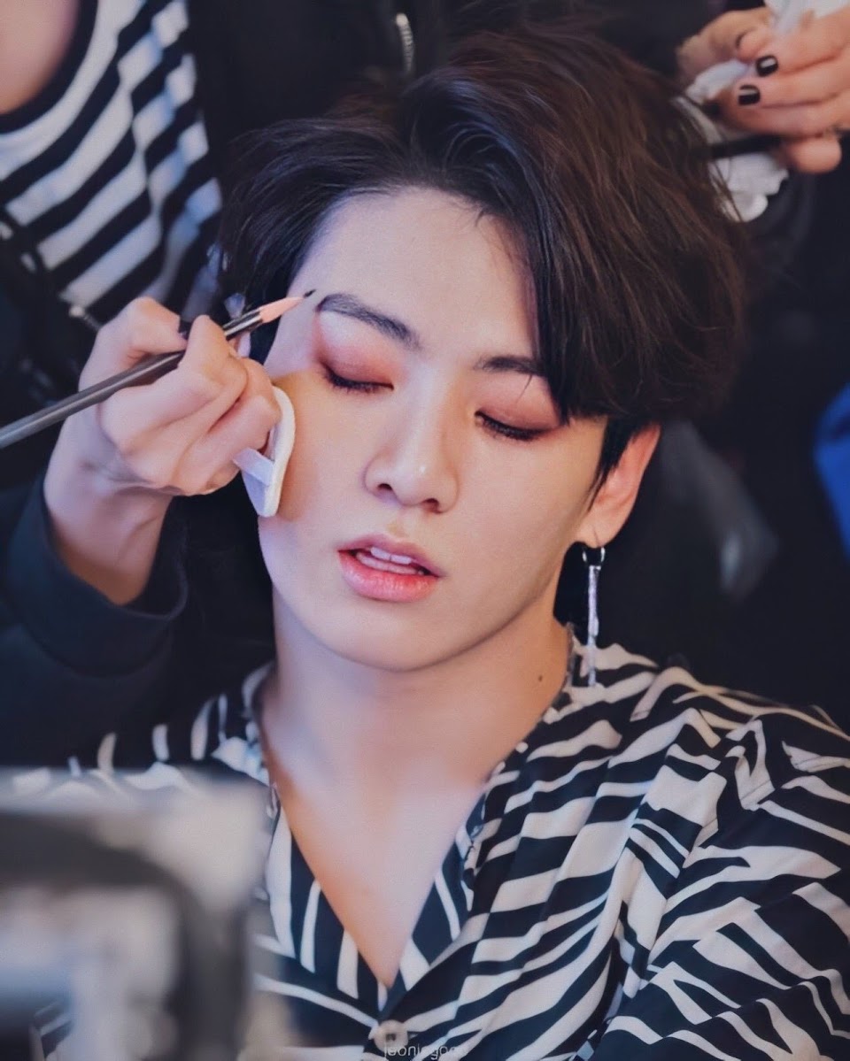 KPop Makeup And Hair Stylists Explain Why It’s Unlikely