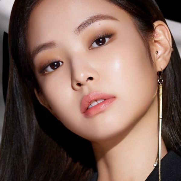 Korean Netizens Vote For The Best Base Makeup Products To Give You Flawless Skin