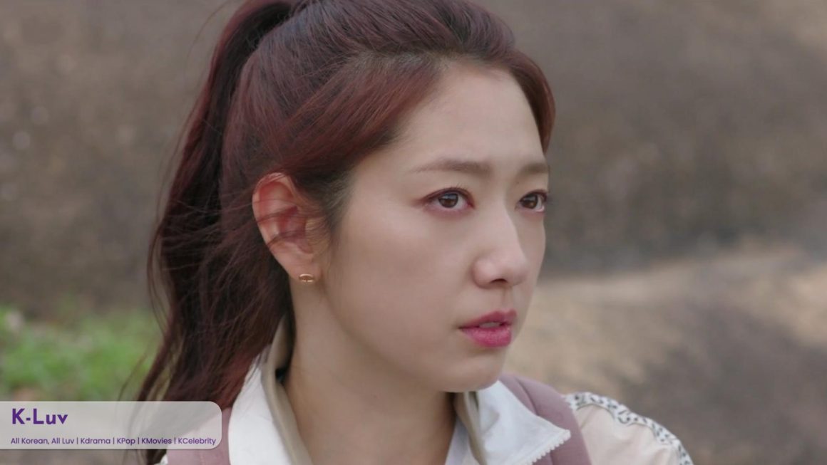 Park Shin-Hye helps Kim Jae-Young in ‘The Judge From Hell’ (EP7)